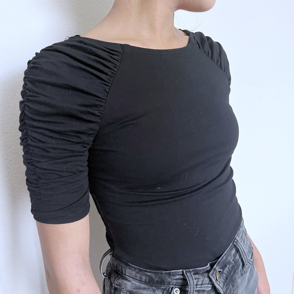 Black Ruffled Puff Sleeve Top
